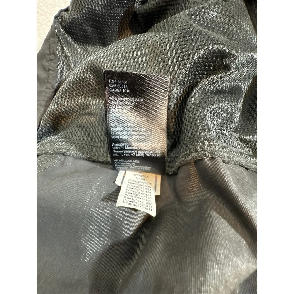 The North Face Mens Paramount Peak II Convertible Pants Shorts Gray XL Hiking